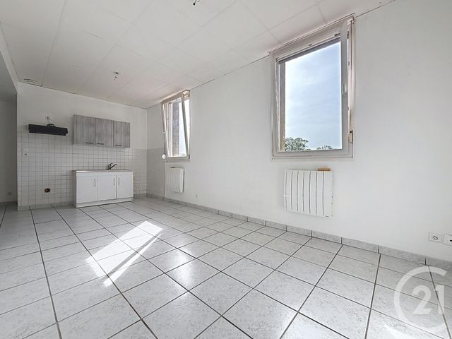 Appartement F3 à louer - 3 pièces - 62.0 m2 - RONCHAMP - 70 - FRANCHE-COMTE - Century 21 Gsm Immo