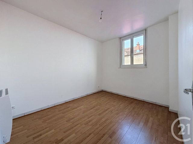 Appartement F3 à louer - 3 pièces - 62.0 m2 - RONCHAMP - 70 - FRANCHE-COMTE - Century 21 Gsm Immo