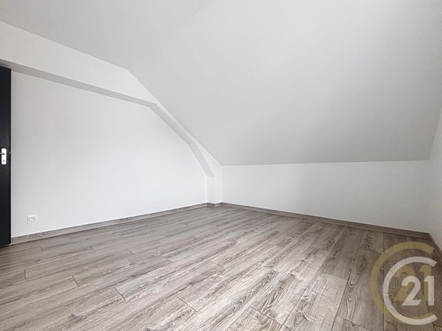 maison à louer - 4 pièces - 113.5 m2 - LURE - 70 - FRANCHE-COMTE - Century 21 Gsm Immo