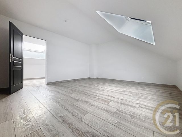 maison à louer - 4 pièces - 113.5 m2 - LURE - 70 - FRANCHE-COMTE - Century 21 Gsm Immo