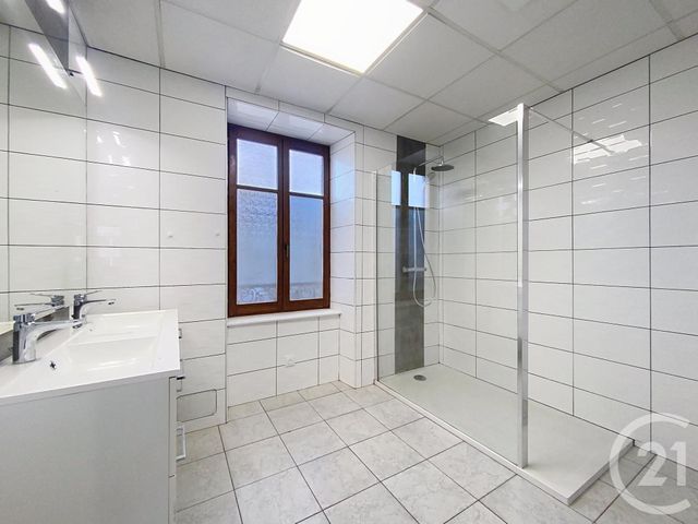 maison à louer - 4 pièces - 113.5 m2 - LURE - 70 - FRANCHE-COMTE - Century 21 Gsm Immo