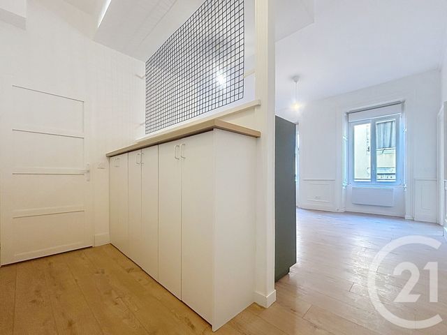Appartement F3 à louer - 3 pièces - 61.7 m2 - VESOUL - 70 - FRANCHE-COMTE - Century 21 Gsm Immo