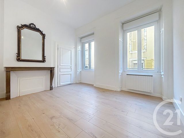 Appartement F3 à louer - 3 pièces - 61.7 m2 - VESOUL - 70 - FRANCHE-COMTE - Century 21 Gsm Immo