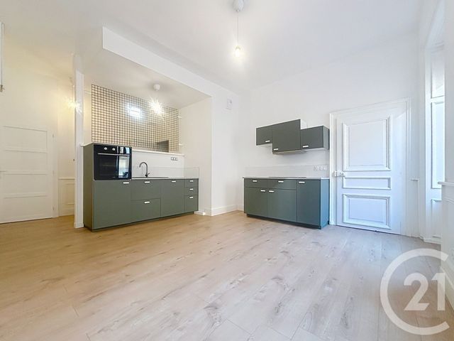 Appartement F3 à louer - 3 pièces - 61.7 m2 - VESOUL - 70 - FRANCHE-COMTE - Century 21 Gsm Immo