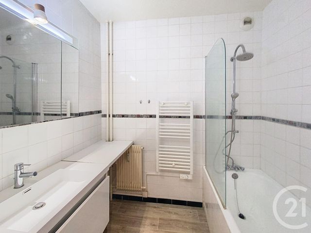 Appartement F3 à louer - 3 pièces - 63.65 m2 - VESOUL - 70 - FRANCHE-COMTE - Century 21 Gsm Immo