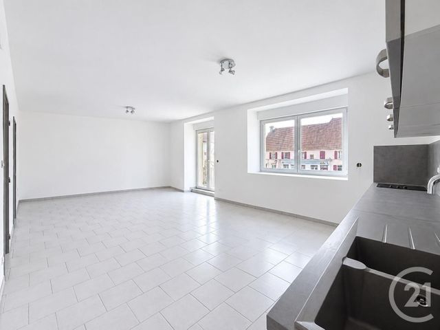 Appartement F3 à louer - 3 pièces - 60.0 m2 - RONCHAMP - 70 - FRANCHE-COMTE - Century 21 Gsm Immo