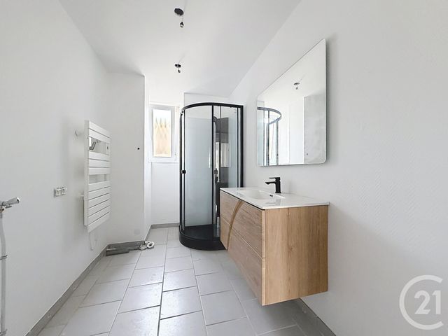 Appartement F3 à louer - 3 pièces - 60.0 m2 - RONCHAMP - 70 - FRANCHE-COMTE - Century 21 Gsm Immo