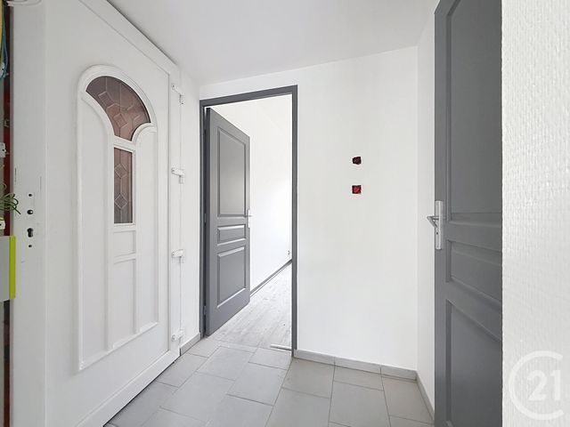 Appartement F3 à louer - 3 pièces - 60.0 m2 - RONCHAMP - 70 - FRANCHE-COMTE - Century 21 Gsm Immo