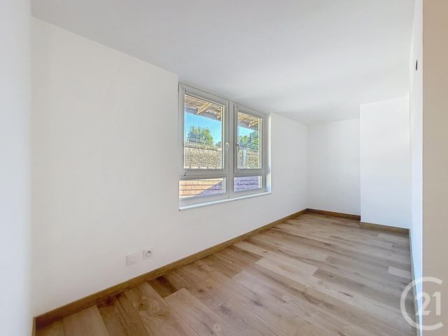Appartement F3 à louer - 3 pièces - 73.0 m2 - RONCHAMP - 70 - FRANCHE-COMTE - Century 21 Gsm Immo