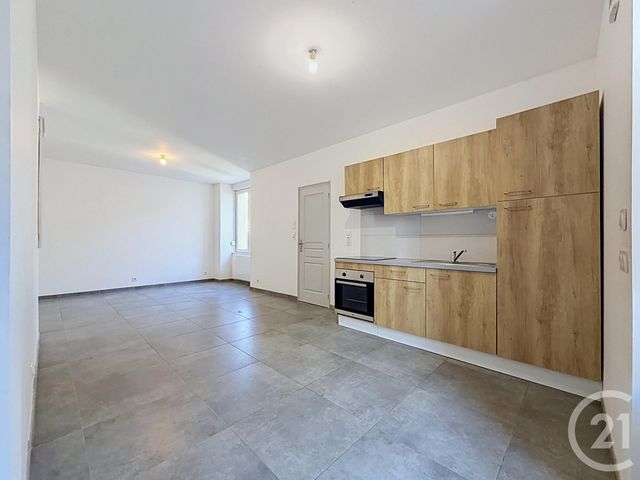 Appartement F3 à louer - 3 pièces - 73.0 m2 - RONCHAMP - 70 - FRANCHE-COMTE - Century 21 Gsm Immo