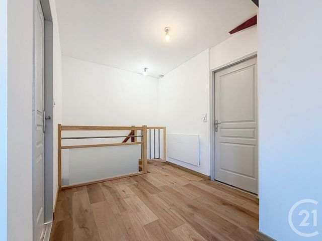 Appartement F3 à louer - 3 pièces - 73.0 m2 - RONCHAMP - 70 - FRANCHE-COMTE - Century 21 Gsm Immo