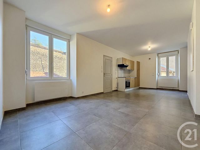 Appartement F3 à louer - 3 pièces - 73.0 m2 - RONCHAMP - 70 - FRANCHE-COMTE - Century 21 Gsm Immo