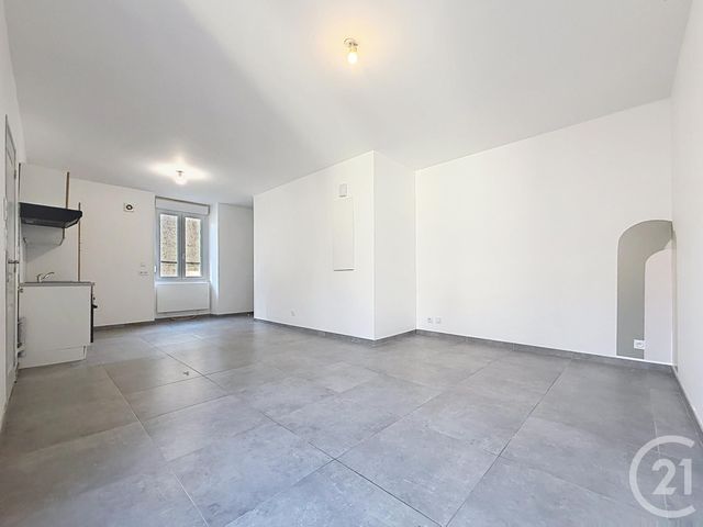 Appartement F3 à louer - 3 pièces - 73.0 m2 - RONCHAMP - 70 - FRANCHE-COMTE - Century 21 Gsm Immo