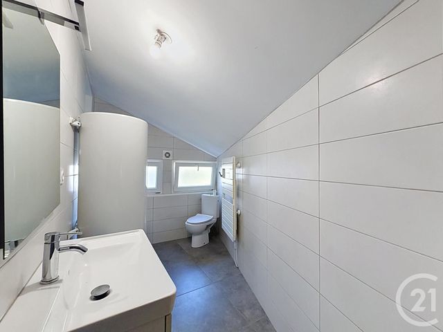Appartement F3 à louer - 3 pièces - 73.0 m2 - RONCHAMP - 70 - FRANCHE-COMTE - Century 21 Gsm Immo
