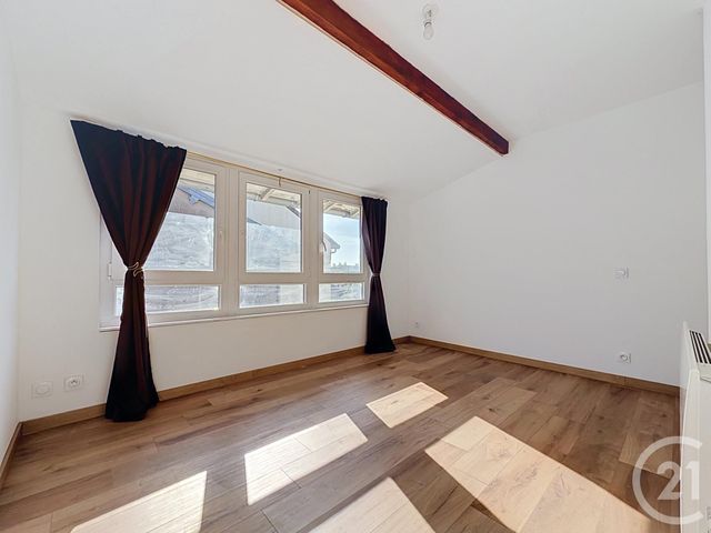 Appartement F3 à louer - 3 pièces - 73.0 m2 - RONCHAMP - 70 - FRANCHE-COMTE - Century 21 Gsm Immo