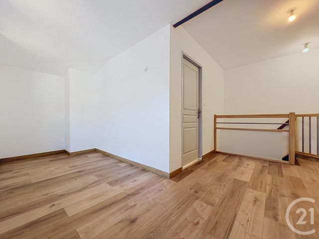 Appartement F3 à louer - 3 pièces - 73.0 m2 - RONCHAMP - 70 - FRANCHE-COMTE - Century 21 Gsm Immo