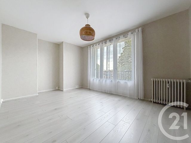 Appartement F3 à louer - 3 pièces - 68.06 m2 - LUXEUIL LES BAINS - 70 - FRANCHE-COMTE - Century 21 Les Portes De L'Est