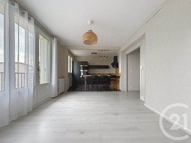 Appartement F3 à louer - 3 pièces - 68.06 m2 - LUXEUIL LES BAINS - 70 - FRANCHE-COMTE - Century 21 Les Portes De L'Est