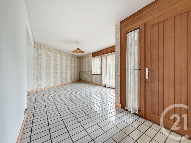 Afficher la photo en grand maison à vendre - 9 pièces - 217.0 m2 - LURE - 70 - FRANCHE-COMTE - Century 21 Gsm Immo