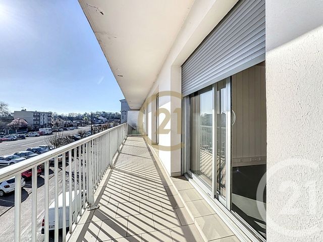 Afficher la photo en grand Appartement F3 à vendre - 4 pièces - 87.34 m2 - LURE - 70 - FRANCHE-COMTE - Century 21 Gsm Immo