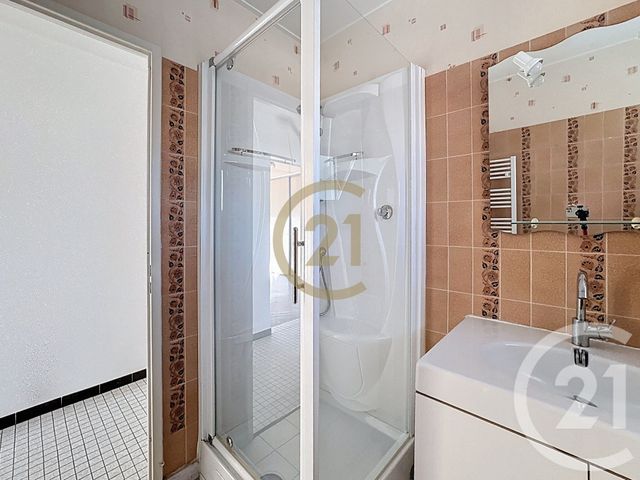 Afficher la photo en grand Appartement F3 à vendre - 4 pièces - 87.34 m2 - LURE - 70 - FRANCHE-COMTE - Century 21 Gsm Immo