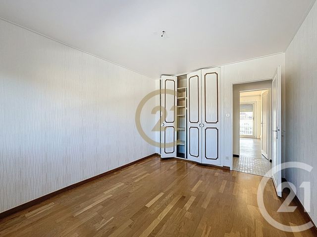 Afficher la photo en grand Appartement F3 à vendre - 4 pièces - 87.34 m2 - LURE - 70 - FRANCHE-COMTE - Century 21 Gsm Immo