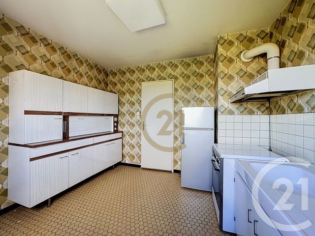 Appartement F4 à vendre - 4 pièces - 81.8 m2 - LUXEUIL LES BAINS - 70 - FRANCHE-COMTE - Century 21 Gsm Immo
