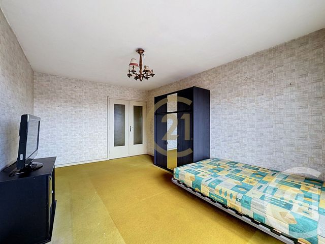 Appartement F4 à vendre - 4 pièces - 81.8 m2 - LUXEUIL LES BAINS - 70 - FRANCHE-COMTE - Century 21 Gsm Immo