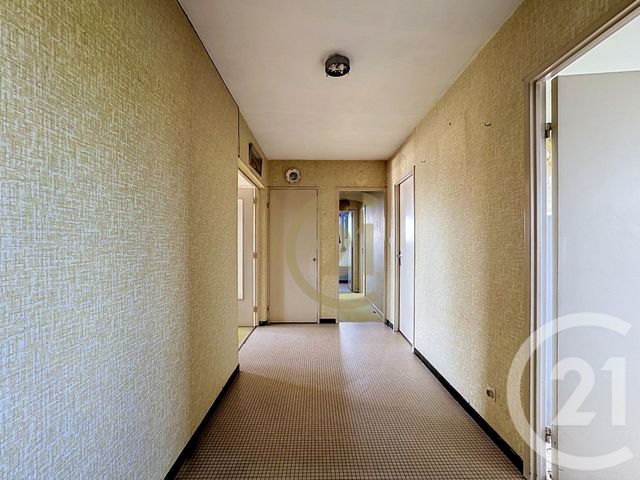 Appartement F4 à vendre - 4 pièces - 81.8 m2 - LUXEUIL LES BAINS - 70 - FRANCHE-COMTE - Century 21 Gsm Immo