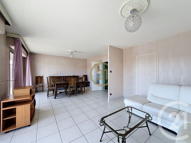 Appartement F4 à vendre - 4 pièces - 90.18 m2 - LURE - 70 - FRANCHE-COMTE - Century 21 Gsm Immo