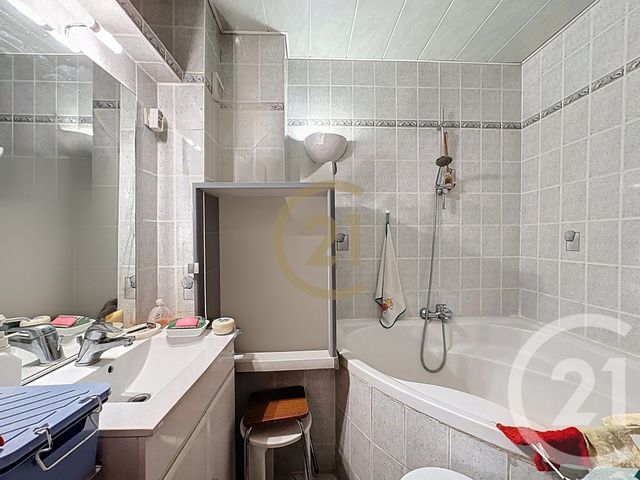 Appartement F3 à vendre - 3 pièces - 65.92 m2 - HERICOURT - 70 - FRANCHE-COMTE - Century 21 Gsm Immo