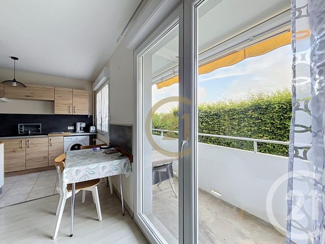 Appartement Studio à vendre - 1 pièce - 29.0 m2 - LUXEUIL LES BAINS - 70 - FRANCHE-COMTE - Century 21 Gsm Immo