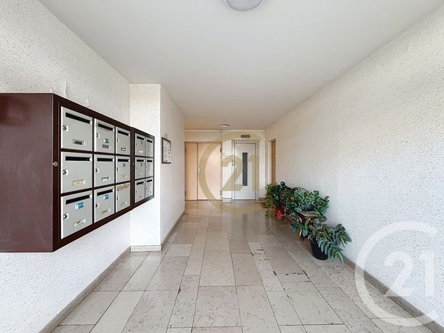 Appartement Studio à vendre - 1 pièce - 29.0 m2 - LUXEUIL LES BAINS - 70 - FRANCHE-COMTE - Century 21 Gsm Immo