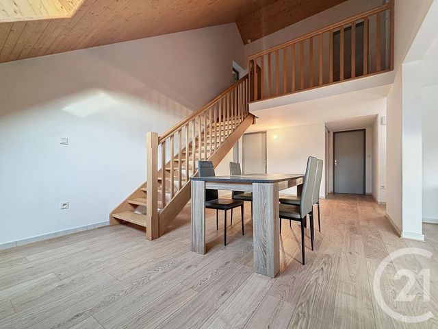 Appartement F5 à louer - 5 pièces - 88.99 m2 - VESOUL - 70 - FRANCHE-COMTE - Century 21 Gsm Immo
