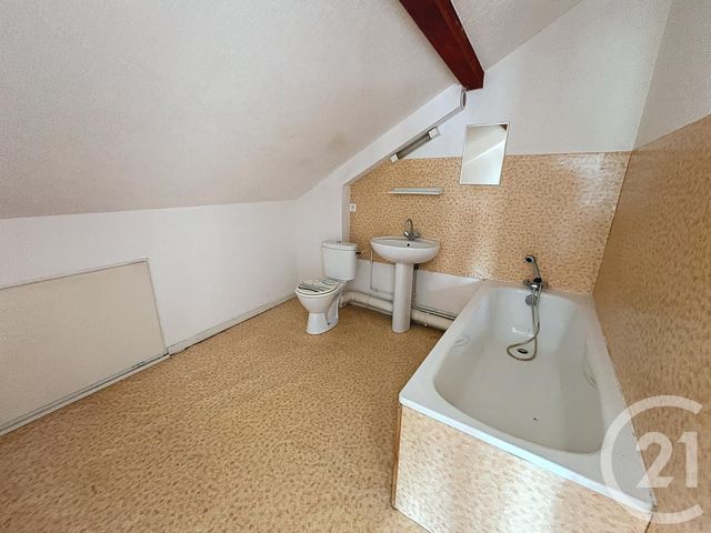 Appartement F1 à louer - 1 pièce - 26.62 m2 - LURE - 70 - FRANCHE-COMTE - Century 21 Gsm Immo