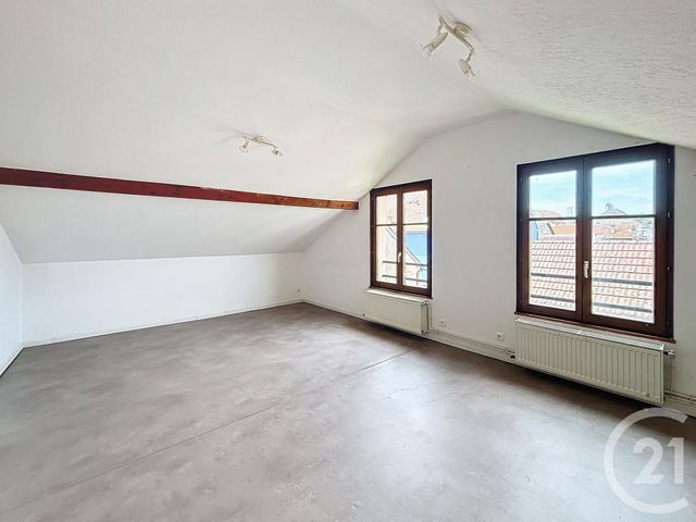 Appartement F1 à louer - 1 pièce - 26.62 m2 - LURE - 70 - FRANCHE-COMTE - Century 21 Gsm Immo