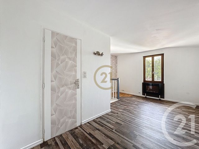 Appartement F2 à vendre - 2 pièces - 38.0 m2 - AUDINCOURT - 25 - FRANCHE-COMTE - Century 21 Gsm Immo