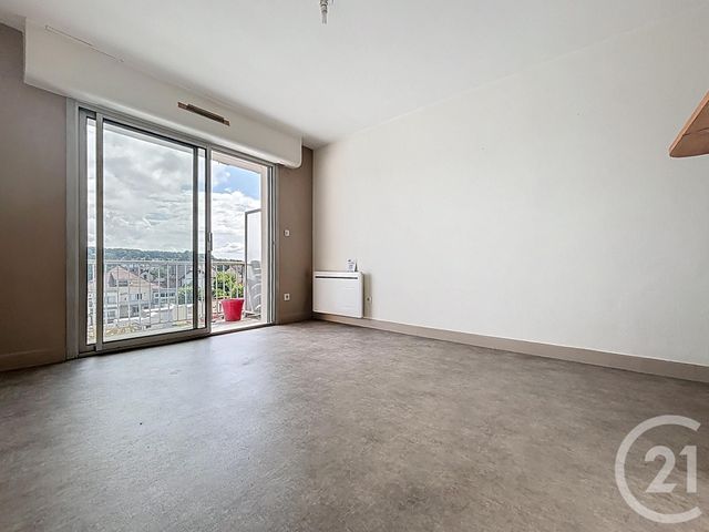 Appartement Studio à louer - 1 pièce - 24.79 m2 - LURE - 70 - FRANCHE-COMTE - Century 21 Gsm Immo