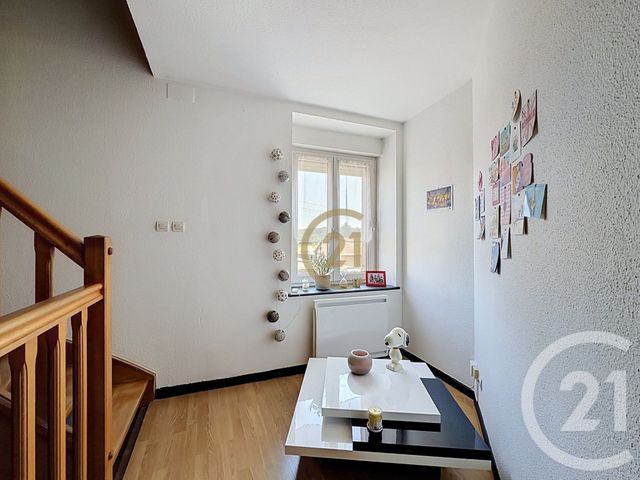 Appartement T5 à vendre - 5 pièces - 92.26 m2 - ST SAUVEUR - 70 - FRANCHE-COMTE - Century 21 Gsm Immo