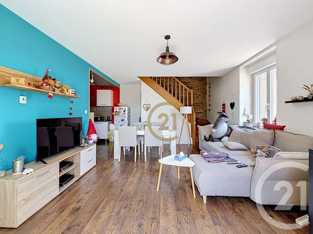 Appartement T5 à vendre - 5 pièces - 92.26 m2 - ST SAUVEUR - 70 - FRANCHE-COMTE - Century 21 Gsm Immo