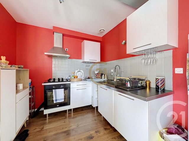 Appartement T5 à vendre - 5 pièces - 92.26 m2 - ST SAUVEUR - 70 - FRANCHE-COMTE - Century 21 Gsm Immo
