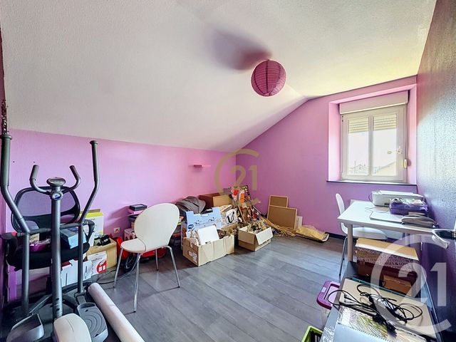 Appartement T5 à vendre - 5 pièces - 92.26 m2 - ST SAUVEUR - 70 - FRANCHE-COMTE - Century 21 Gsm Immo
