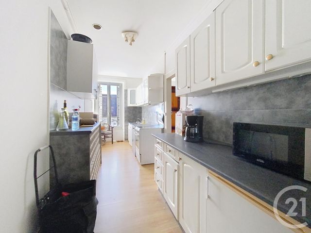 Appartement F3 à louer - 3 pièces - 72.1 m2 - LURE - 70 - FRANCHE-COMTE - Century 21 Gsm Immo