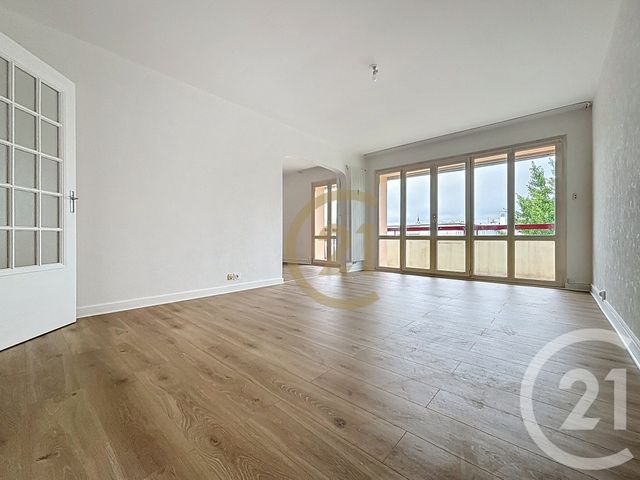 Appartement F3 à louer - 3 pièces - 86.42 m2 - LURE - 70 - FRANCHE-COMTE - Century 21 Gsm Immo