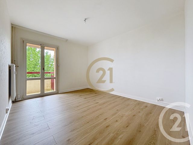 Appartement F3 à louer - 3 pièces - 86.42 m2 - LURE - 70 - FRANCHE-COMTE - Century 21 Gsm Immo