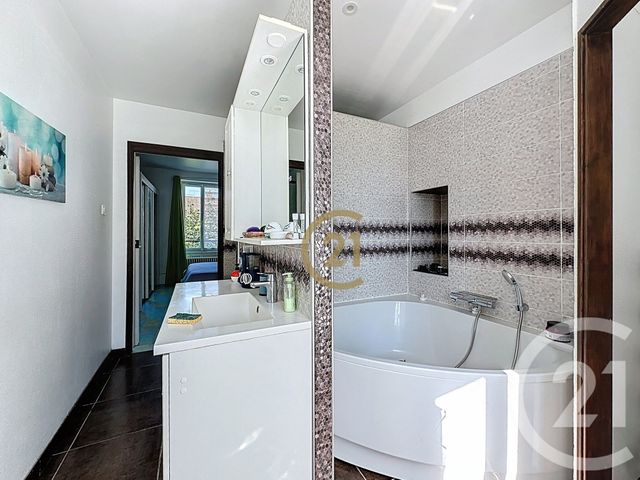 maison à vendre - 7 pièces - 175.0 m2 - LURE - 70 - FRANCHE-COMTE - Century 21 Gsm Immo