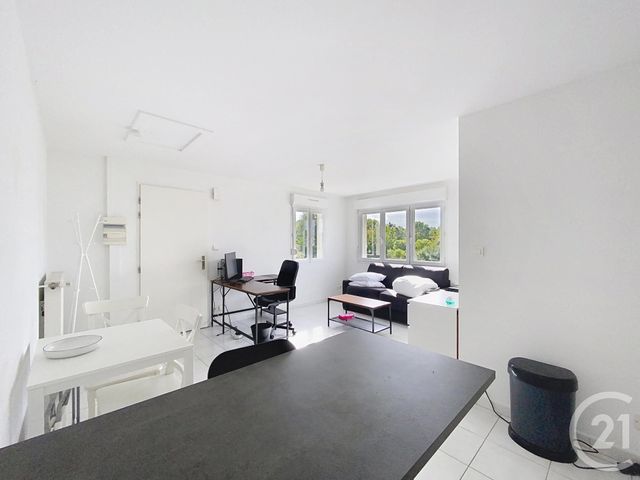 Appartement Studio à louer LURE