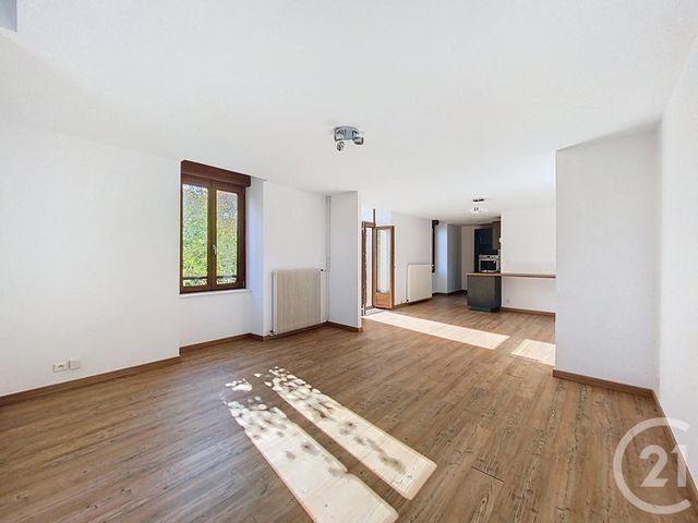 Appartement F4 à louer - 4 pièces - 89.38 m2 - LUXEUIL LES BAINS - 70 - FRANCHE-COMTE - Century 21 Gsm Immo
