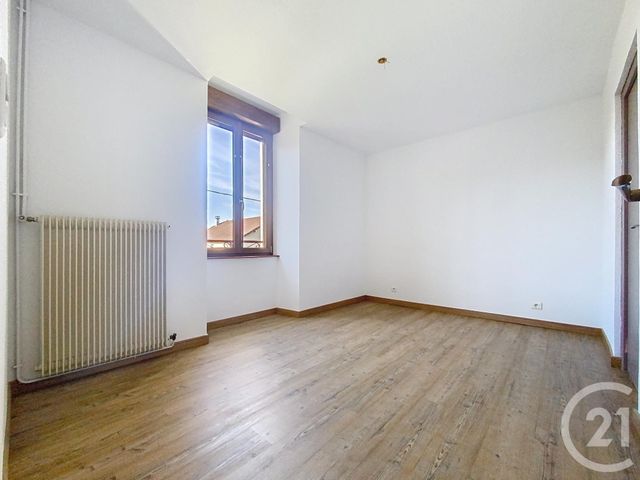 Appartement F4 à louer - 4 pièces - 89.38 m2 - LUXEUIL LES BAINS - 70 - FRANCHE-COMTE - Century 21 Gsm Immo