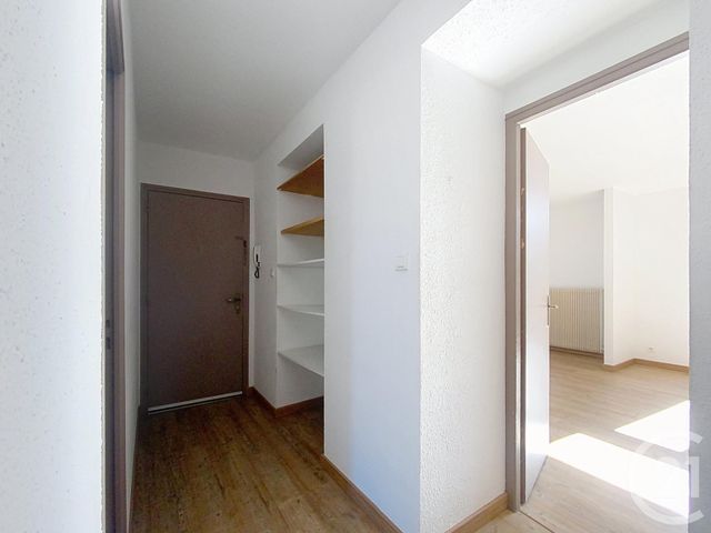 Appartement F4 à louer - 4 pièces - 89.38 m2 - LUXEUIL LES BAINS - 70 - FRANCHE-COMTE - Century 21 Gsm Immo